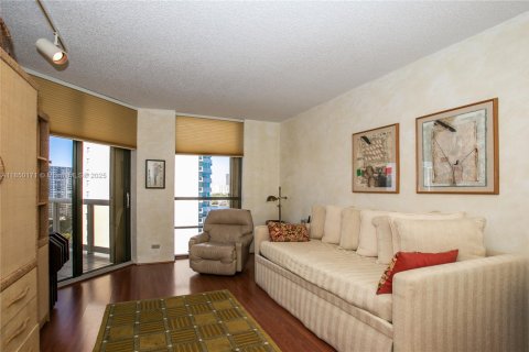 Condominio en venta en Aventura, Florida, 2 dormitorios, 150.69 m2 № 1854928 - foto 14