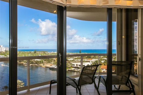 Condominio en venta en Aventura, Florida, 2 dormitorios, 150.69 m2 № 1854928 - foto 4