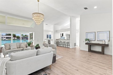 Купить виллу или дом в Галфпорта, Флорида 8 комнат, 324.97м2, № 2306039 - фото 20