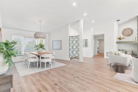 Купить виллу или дом в Галфпорта, Флорида 8 комнат, 324.97м2, № 2306039 - фото 14