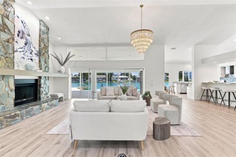 Купить виллу или дом в Галфпорта, Флорида 8 комнат, 324.97м2, № 2306039 - фото 7