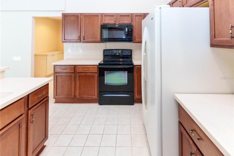 Villa ou maison à vendre à New Port Richey, Floride: 4 chambres, 224.82 m2 № 2323274 - photo 9