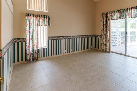 Villa ou maison à vendre à New Port Richey, Floride: 4 chambres, 224.82 m2 № 2323274 - photo 21