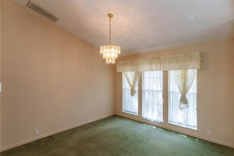 Villa ou maison à vendre à New Port Richey, Floride: 4 chambres, 224.82 m2 № 2323274 - photo 15