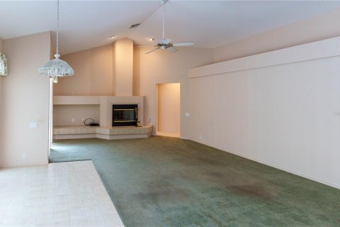 Villa ou maison à vendre à New Port Richey, Floride: 4 chambres, 224.82 m2 № 2323274 - photo 19