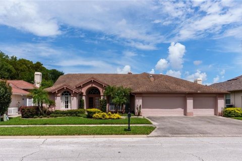 Villa ou maison à vendre à New Port Richey, Floride: 4 chambres, 224.82 m2 № 2323274 - photo 2
