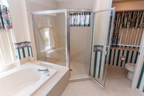 Villa ou maison à vendre à New Port Richey, Floride: 4 chambres, 224.82 m2 № 2323274 - photo 26
