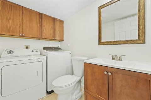 Touwnhouse à vendre à Stuart, Floride: 2 chambres, 119.66 m2 № 2375056 - photo 13