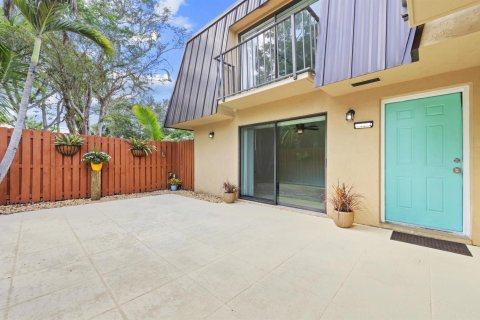 Touwnhouse à vendre à Stuart, Floride: 2 chambres, 119.66 m2 № 2375056 - photo 24