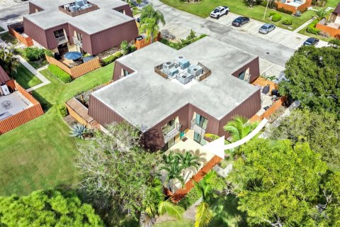 Touwnhouse à vendre à Stuart, Floride: 2 chambres, 119.66 m2 № 2375056 - photo 22