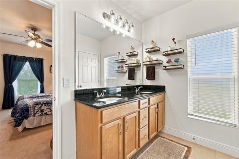 House in ARDMORE RESERVE in Minneola, Florida 4 bedrooms, 168.8 sq.m. № 2394277 - photo 30