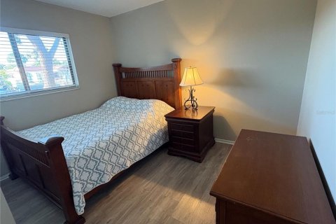 Condominio en alquiler en Tampa, Florida, 2 dormitorios, 100.33 m2 № 2109646 - foto 16