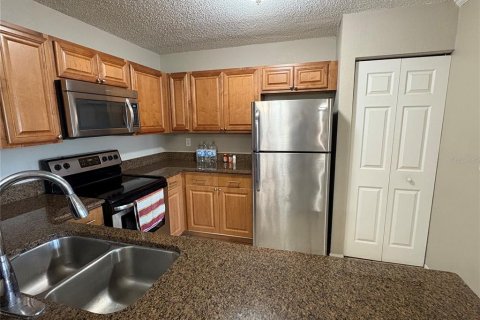 Condominio en alquiler en Tampa, Florida, 2 dormitorios, 100.33 m2 № 2109646 - foto 5
