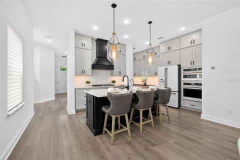Casa en venta en Orlando, Florida, 4 dormitorios, 253.16 m2 № 2314397 - foto 7