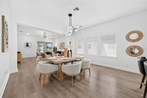Casa en venta en Orlando, Florida, 4 dormitorios, 253.16 m2 № 2314397 - foto 16