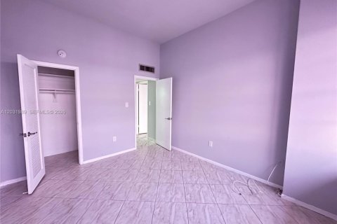 Condo in Aventura, Florida, 2 bedrooms  № 2186100 - photo 17