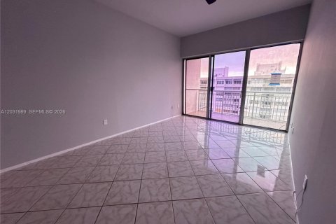 Condo in Aventura, Florida, 2 bedrooms  № 2186100 - photo 8