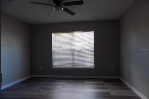 Immobilier commercial à vendre à Poinciana, Floride: 6 chambres, 221.85 m2 № 2208609 - photo 17