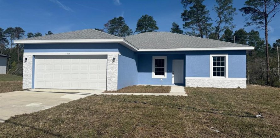 House in Ocala, Florida 4 bedrooms, 160.72 sq.m. № 1815079