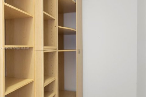 Condo in Aventura, Florida, 3 bedrooms  № 2008077 - photo 8