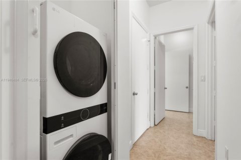 Condo in Aventura, Florida, 3 bedrooms  № 2008077 - photo 18