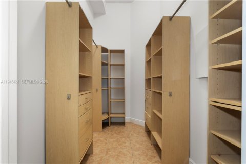 Condo in Aventura, Florida, 3 bedrooms  № 2008077 - photo 7