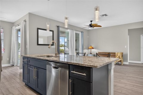 Villa ou maison à vendre à Cape Coral, Floride: 3 chambres, 153.57 m2 № 2277156 - photo 15