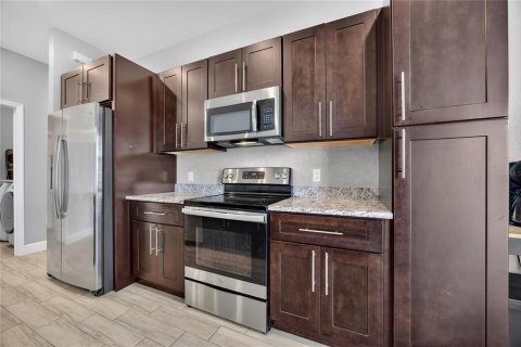 Villa ou maison à vendre à Cape Coral, Floride: 3 chambres, 153.57 m2 № 2277156 - photo 14