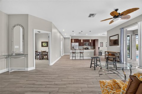 Villa ou maison à vendre à Cape Coral, Floride: 3 chambres, 153.57 m2 № 2277156 - photo 6