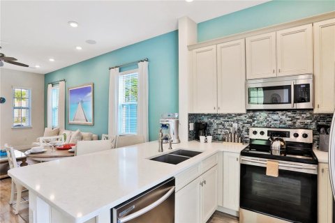 Снять в аренду виллу или дом в Киссимми, Флорида 3 комнаты, 121.24м2, № 1886303 - фото 6