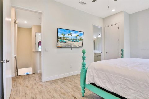 Снять в аренду виллу или дом в Киссимми, Флорида 3 комнаты, 121.24м2, № 1886303 - фото 15