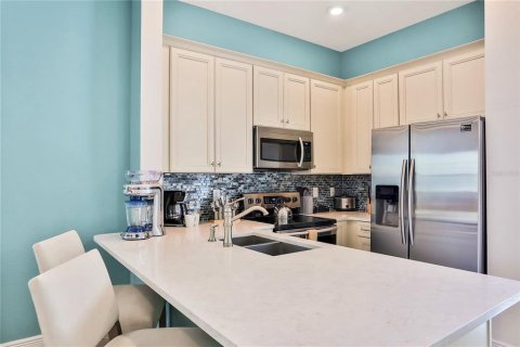 Снять в аренду виллу или дом в Киссимми, Флорида 3 комнаты, 121.24м2, № 1886303 - фото 7