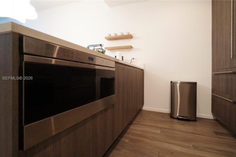Condo in Miami, Florida, 1 bedroom  № 2083615 - photo 14