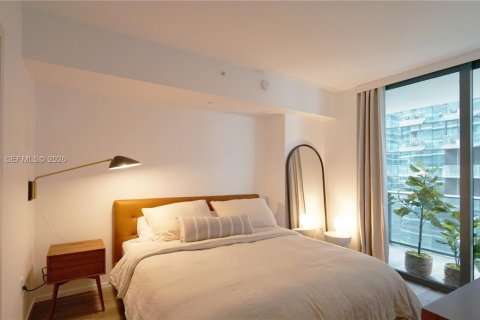 Condo in Miami, Florida, 1 bedroom  № 2083615 - photo 15