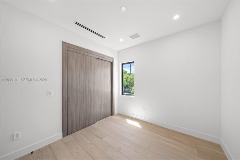 Купить виллу или дом в Майами, Флорида 6 спален, 331.38м2, № 2398148 - фото 26