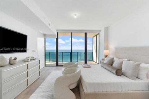 Condominio en venta en Pompano Beach, Florida, 3 dormitorios, 240.62 m2 № 2064827 - foto 14