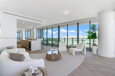 Condominio en venta en Pompano Beach, Florida, 3 dormitorios, 240.62 m2 № 2064827 - foto 4