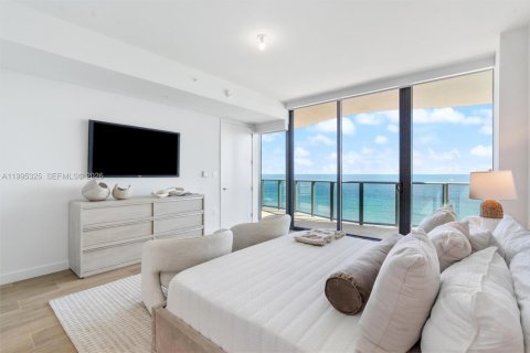 Condominio en venta en Pompano Beach, Florida, 3 dormitorios, 240.62 m2 № 2064827 - foto 13