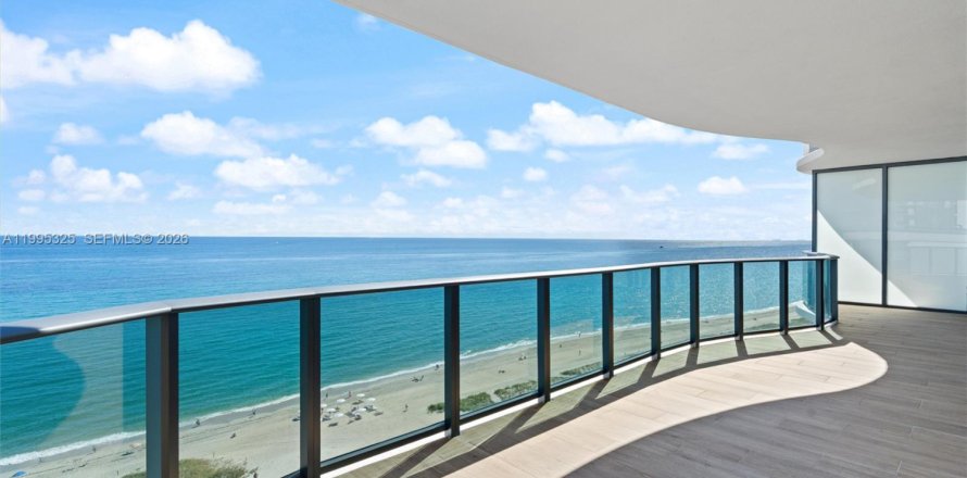 Condominio en Pompano Beach, Florida, 3 dormitorios  № 2064827