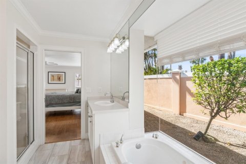 Villa ou maison à louer à Sarasota, Floride: 3 chambres, 204.66 m2 № 2383872 - photo 26