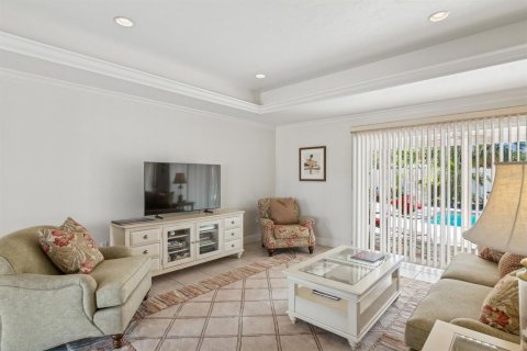 Villa ou maison à louer à Sarasota, Floride: 3 chambres, 204.66 m2 № 2383872 - photo 5