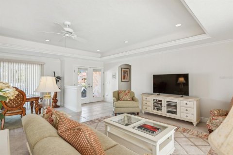 Villa ou maison à louer à Sarasota, Floride: 3 chambres, 204.66 m2 № 2383872 - photo 8