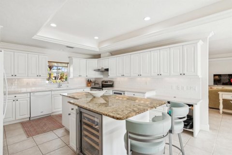 Villa ou maison à louer à Sarasota, Floride: 3 chambres, 204.66 m2 № 2383872 - photo 12