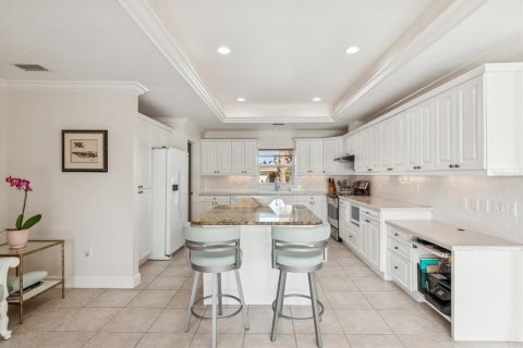 Villa ou maison à louer à Sarasota, Floride: 3 chambres, 204.66 m2 № 2383872 - photo 11