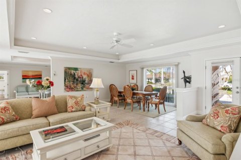 Villa ou maison à louer à Sarasota, Floride: 3 chambres, 204.66 m2 № 2383872 - photo 9