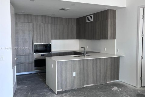 Condominio en venta en Sunny Isles Beach, Florida, 2 dormitorios, 128.39 m2 № 2261013 - foto 15