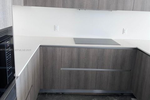 Condominio en venta en Sunny Isles Beach, Florida, 2 dormitorios, 128.39 m2 № 2261013 - foto 4
