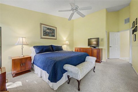 House in Spring Hill, Florida 2 bedrooms, 156.17 sq.m. № 2202820 - photo 16