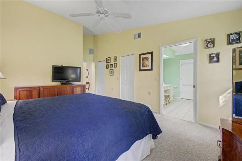 House in Spring Hill, Florida 2 bedrooms, 156.17 sq.m. № 2202820 - photo 17