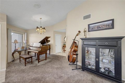 House in Spring Hill, Florida 2 bedrooms, 156.17 sq.m. № 2202820 - photo 7